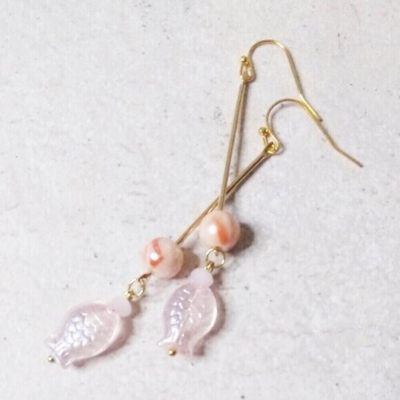 ๐๐๐ 3/$25!!! Unique + Sleek! Pink Mermaid's Fish Dangle Earrings - Picture 1 of 8